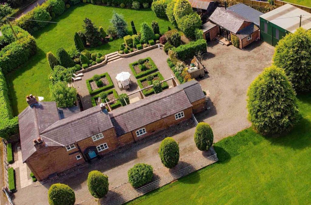 Cotebrook House | Luxury Barn with Hot Tub, Spa Treatments, Private Dining