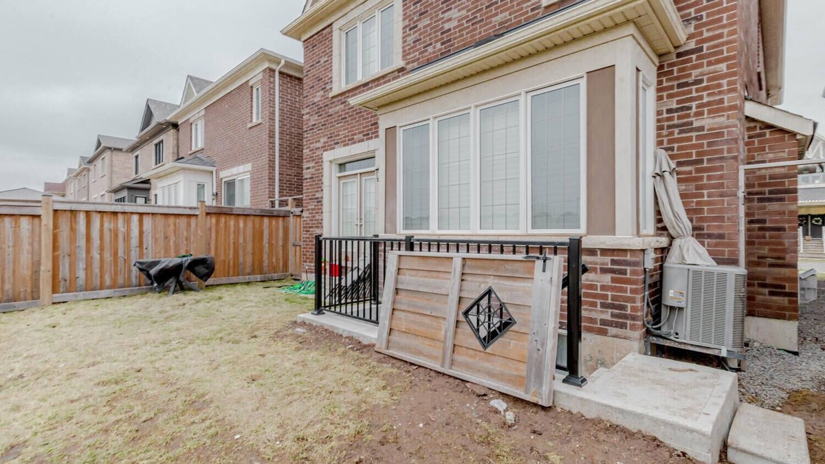 Oakville House | Luxury basement apartment in Oakville