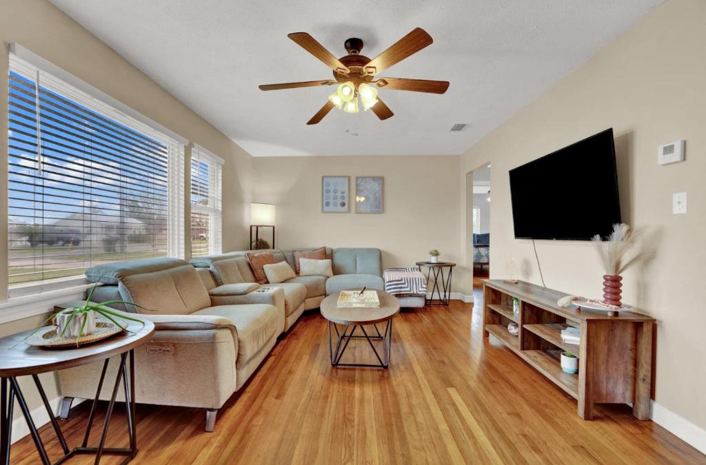 Lynn Haven House | Luxury Bathroom Home with Game Room 25 Mins to PCB