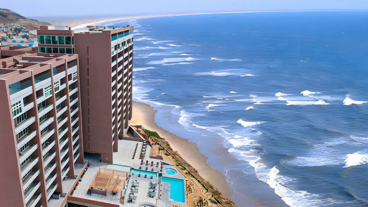 Playas De Tijuana Condo | Luxury Beach Condo with Pool