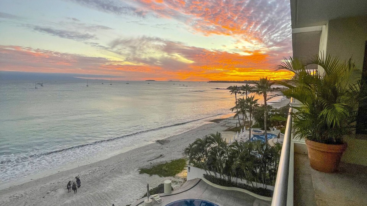 Emiliano Zapata Apartment | Luxury Beach Front Condo in Beautiful Punta de Mita