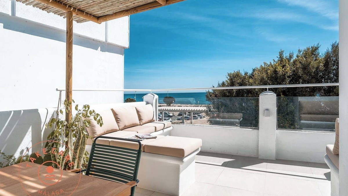 Playas del Palo Ski Chalet | Luxury beach house, El Palo - TakeCareMalaga