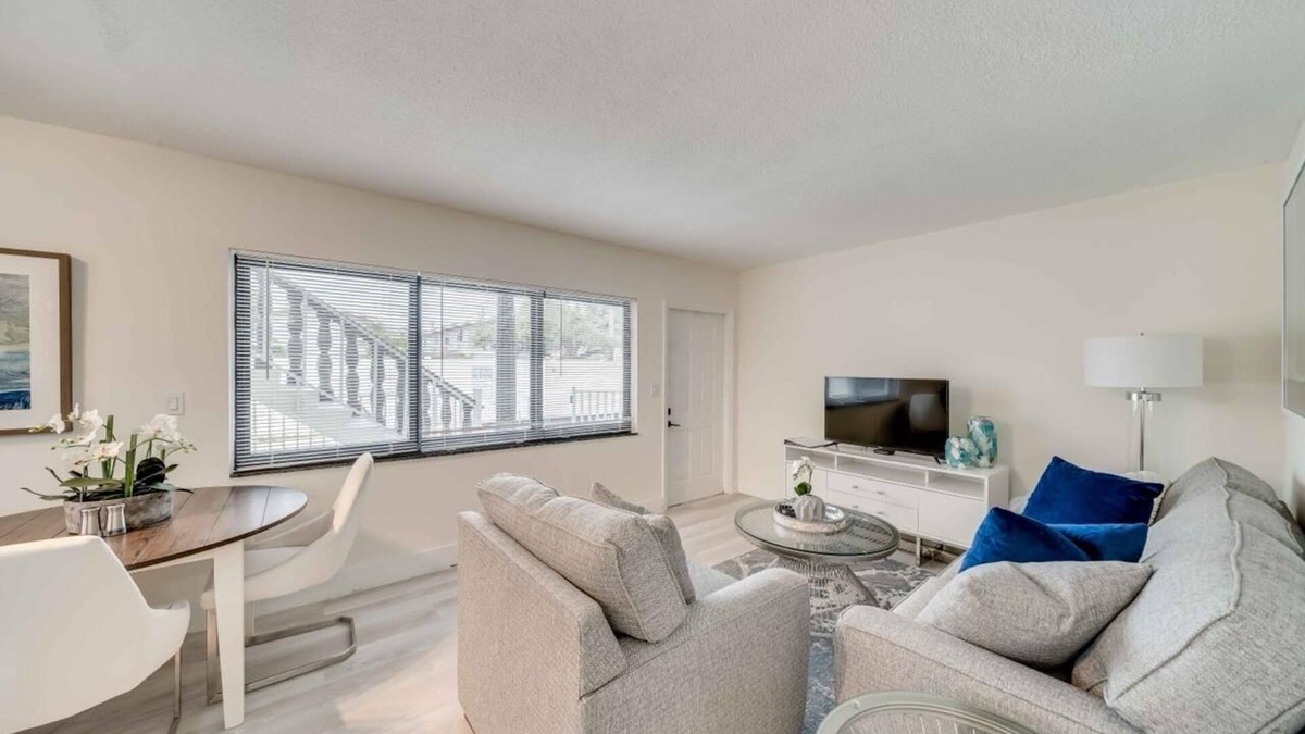 Imperial Point Apartment | Luxury beach resort for 6 ppl with pool