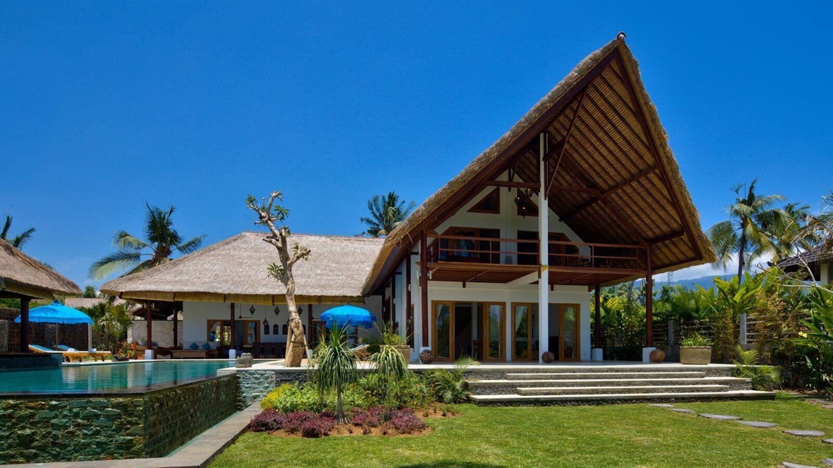 Gerokgak Villa | Luxury beach villa with 5* care by our amazing staff!