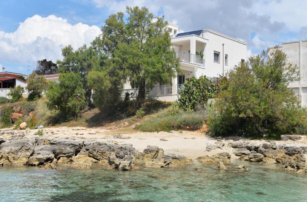 Marina di Pulsano Villa | Luxury Beach Villa Puglia Italy