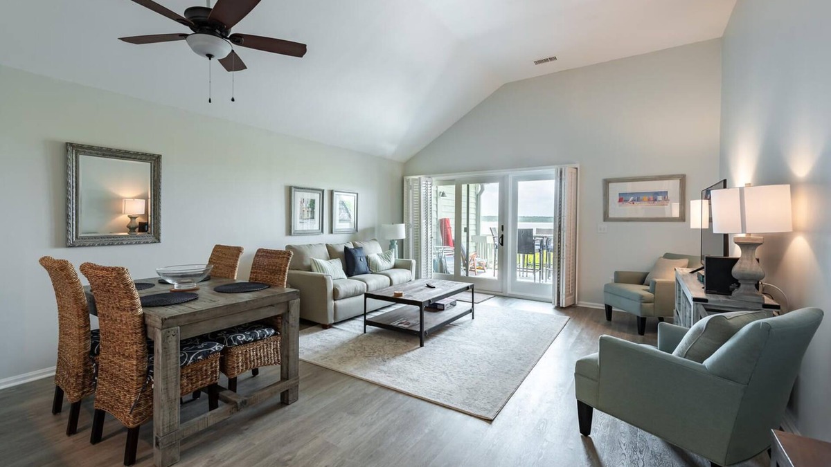 Seabrook Island Villa | Luxury Beachfront Villa, renovated, Pet Friendly, Amenity Cards included