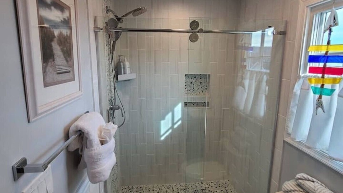 Highlands Apartment | LUXURY BEACHFRONT 1BR SUITE OCEAN VIEWS PVT DECK