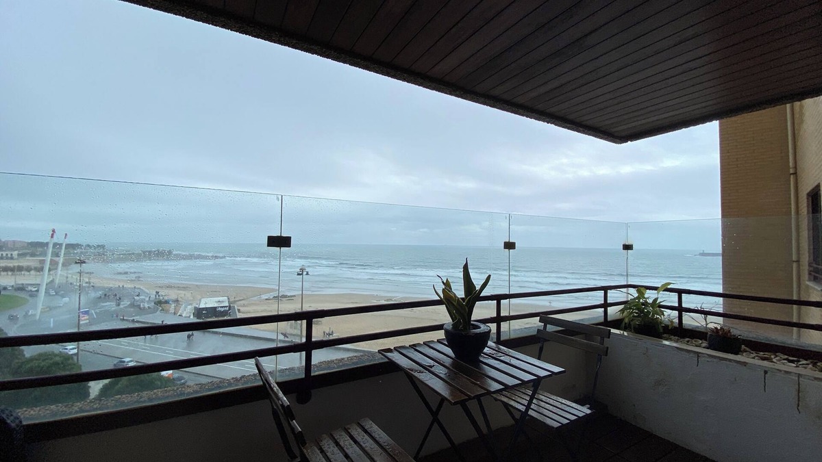 Aldoar Foz do Douro e Nevogilde Condo | luxury beachfront flat in Porto beach district, full amenities