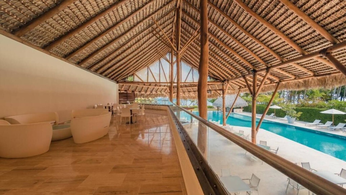 La Barbacoa Condo | Luxury Beachfront Getaway at El Portillo Residences & Beach Club
