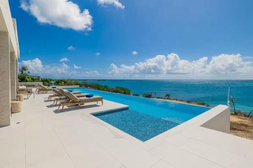 Sero Colorado Apartment | Luxury Beachfront Oasis Infinity Pool Hot Tub BBQ-TLS