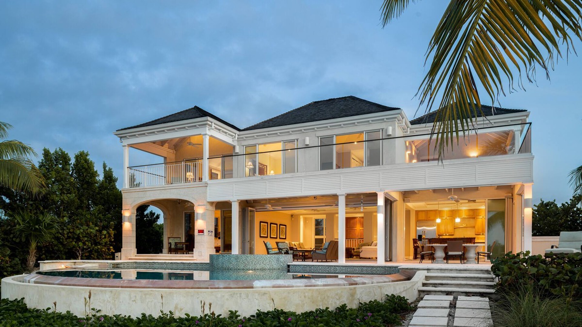Sandy Point Villa | LUXURY BEACHFRONT Villa on EXQUISITE BEACH, crystal WATER. IN SANDCASTLE ESTATES