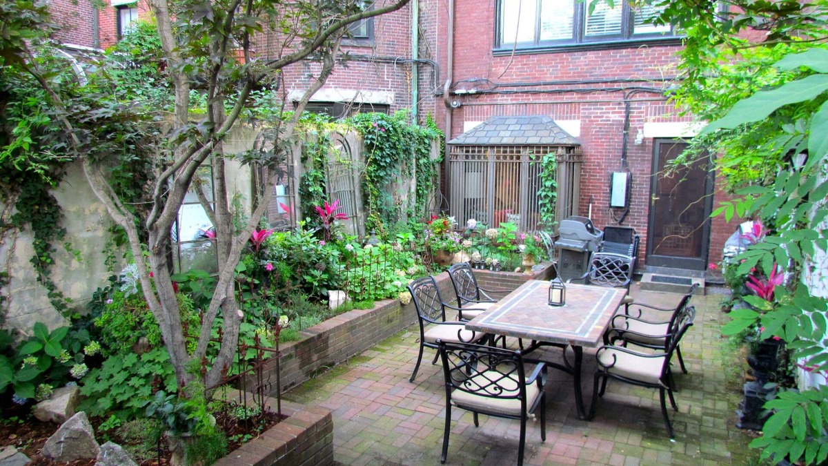 Beacon Hill Apartment | Luxury Beacon Hill 1050 Sf Condo With Private Patio/Garden And Private Entrance