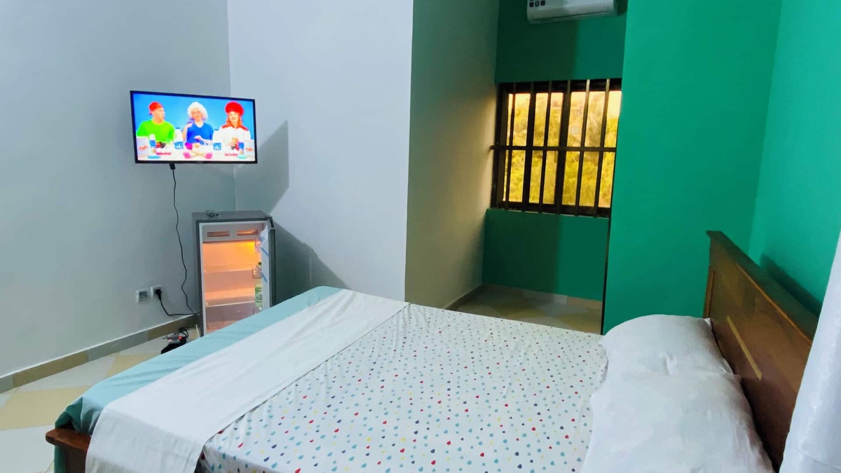 Abomey-Calavi Villa | Luxury bed and breakfast, Wifi, Quiet, discreet in a secure area