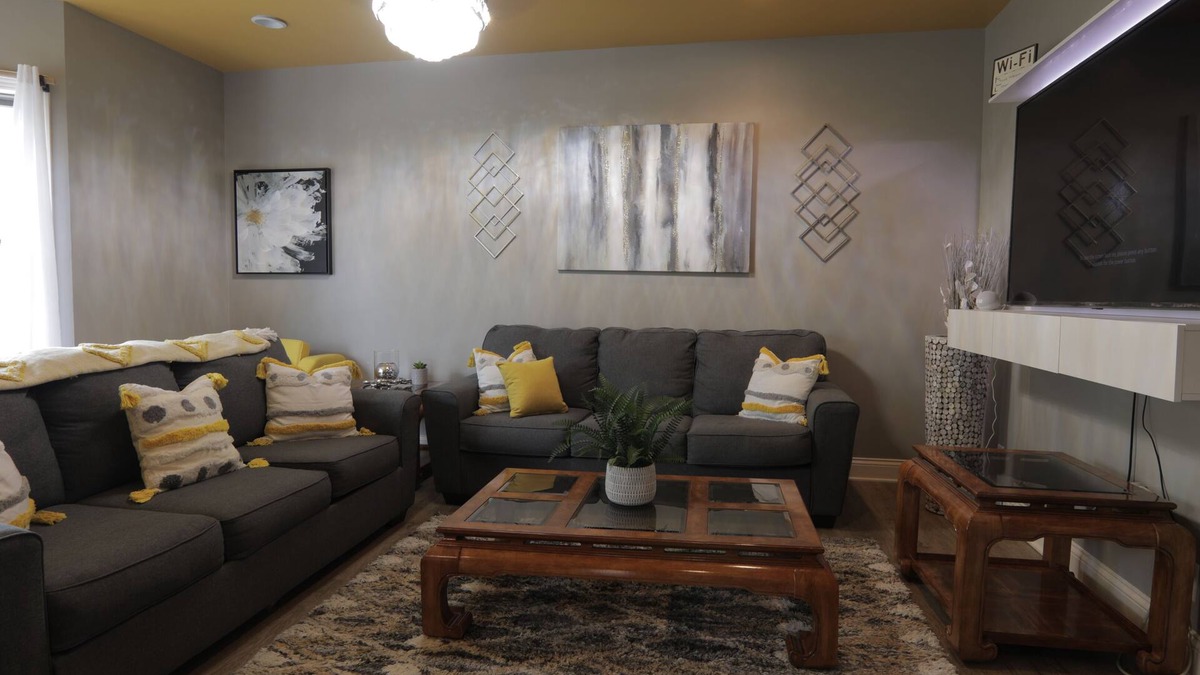 DeKalb Apartment | Luxury Boutique Style 1 Bdrm Condo in Downtown Location