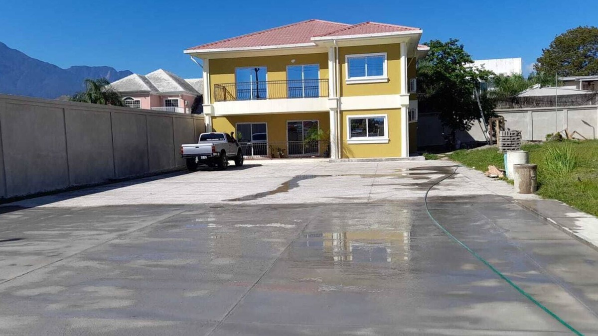 Colonia El Naranjal House | Luxury Brand New Construction 3 bedroom 2 Bath Townhome