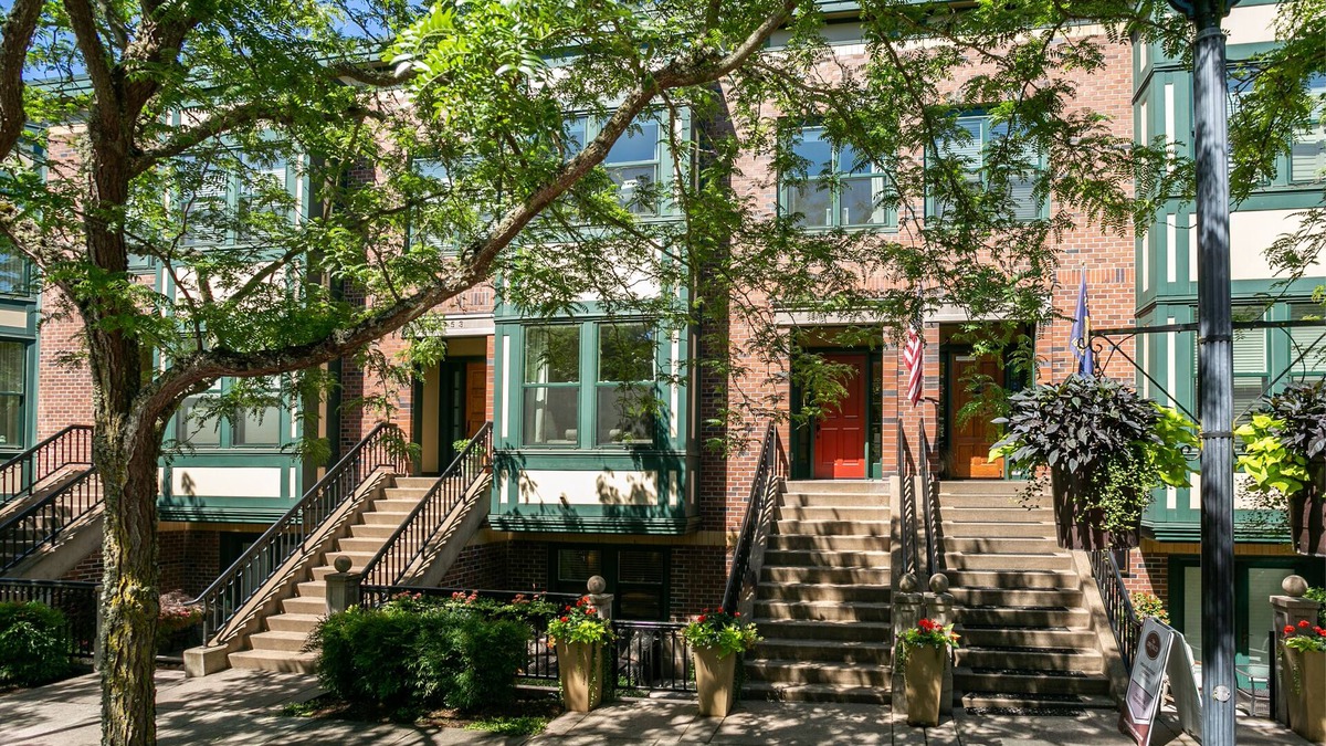 Orenco Station House | Luxury Brownstone in Orenco