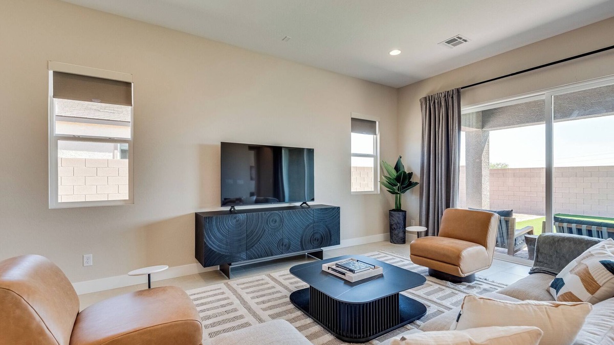 Enterprise Villa | Luxury bungalow, 4 bedrooms, 3.5 bathrooms, near By Ave 9242