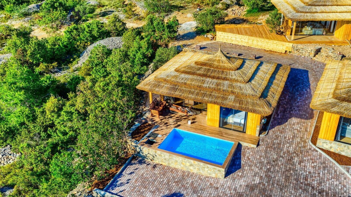 Susica House | Luxury Bungalow New Horizons III