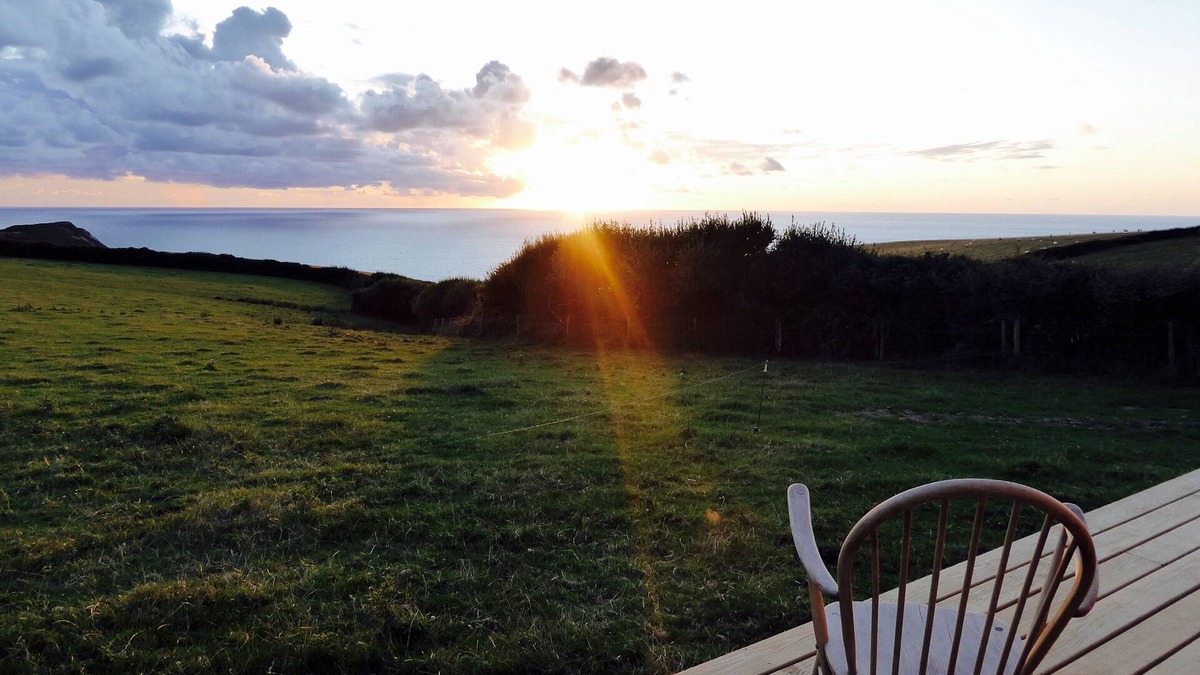 Saint Gennys Cabin | Luxury Cabin for two with panoramic views of the North Cornwall coast.