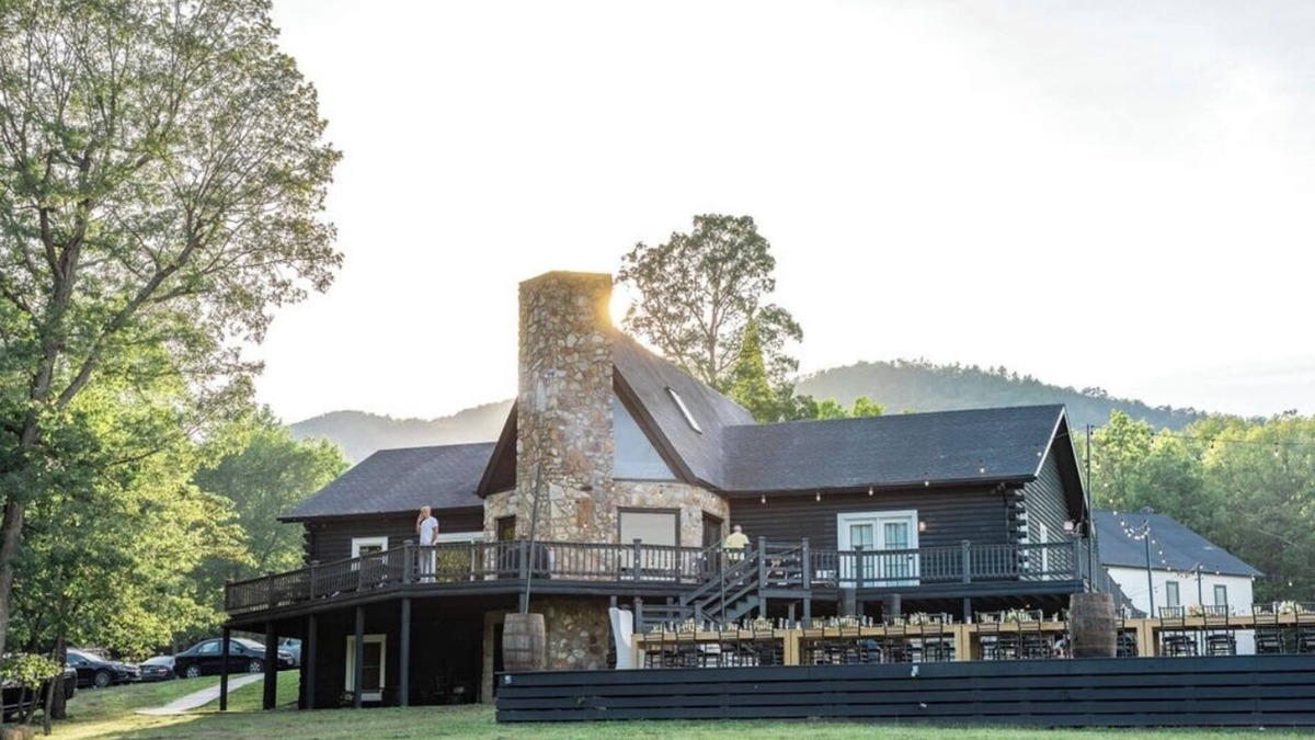 Fort Valley House | Luxury Cabin Getaway in the Blue Ridge Mountains
