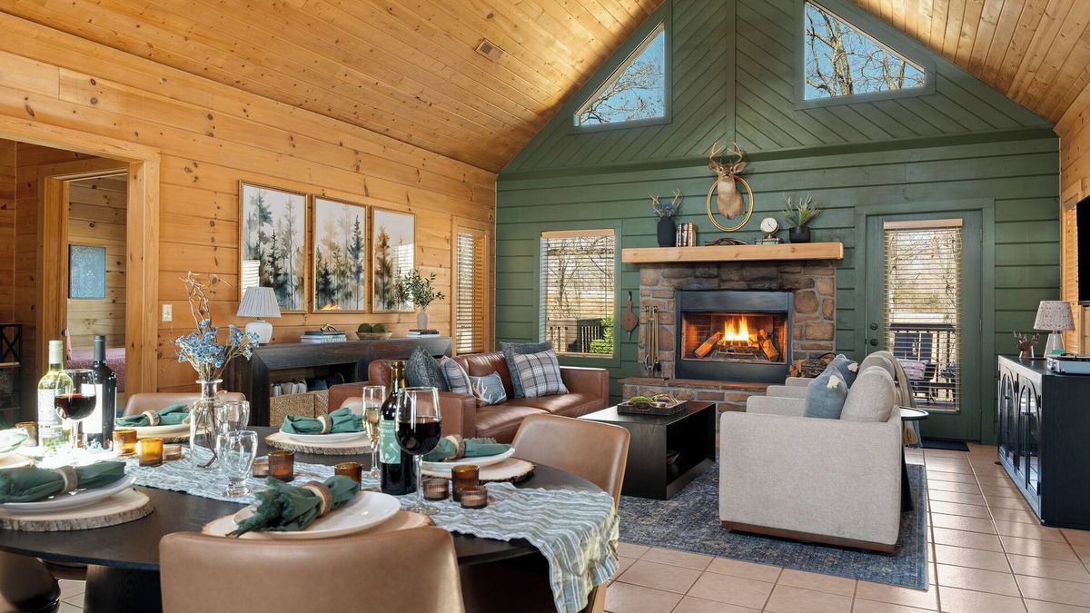 Branson Cedars Cabin | Luxury Cabin Vibes Walk to Thunder Ridge
