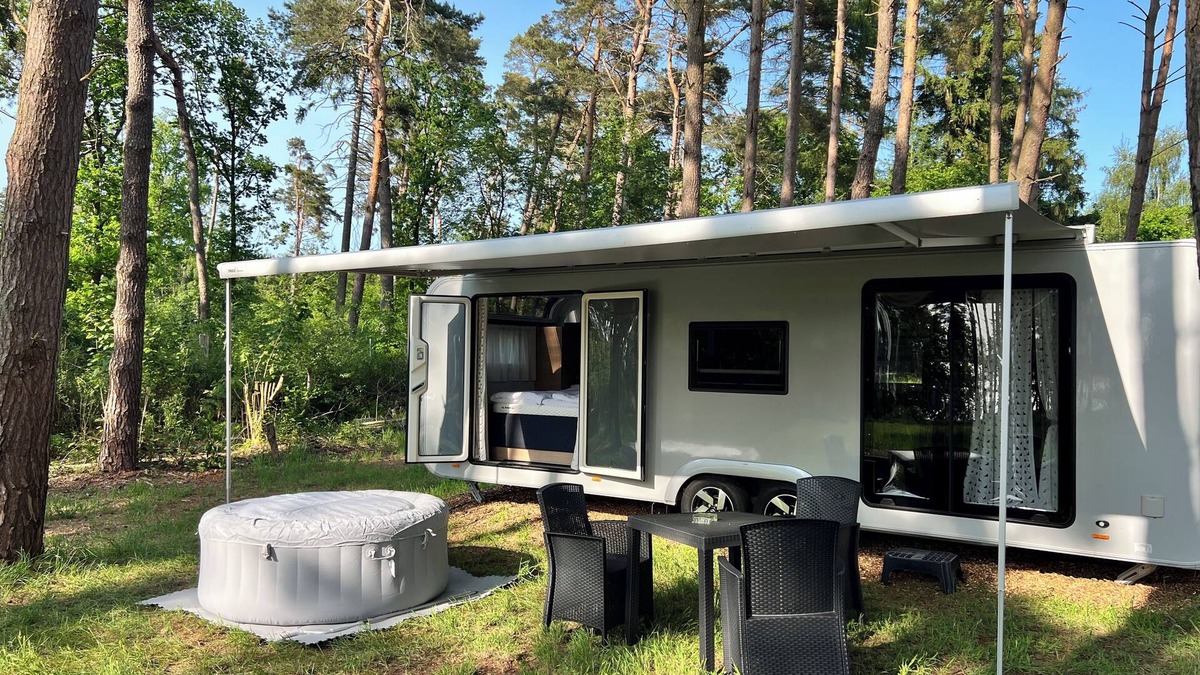 Luetow House | Luxury caravan 5 with whirlpool directly on the Achterwasser -holiday homes island Usedom