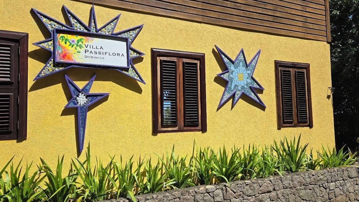 Calibishie Villa | Luxury Caribbean home with pool and spectacular ocean views & Charming Cottage