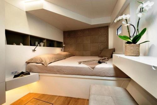 Portisco Boat Rental | Luxury catamarano 20 meters