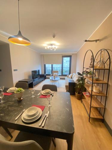 Kagithane Apartment | Luxury Central Fully Equipped 2BR 2BA Apartment by Siena Suites