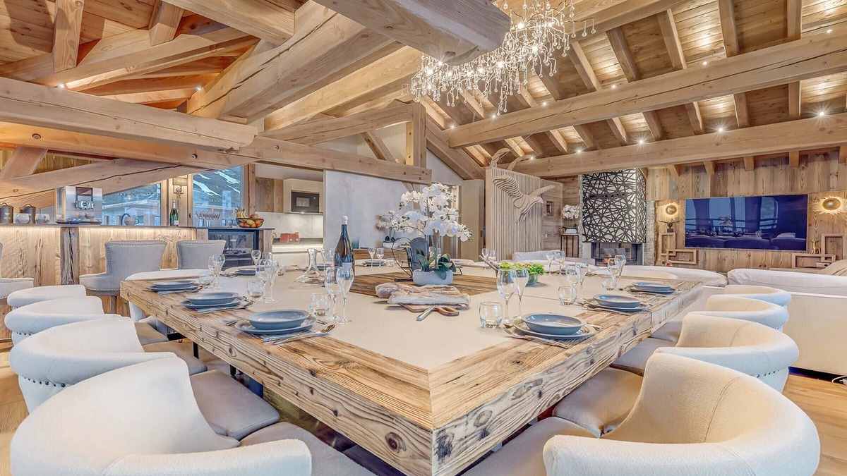 Les Almes Ski Chalet | Luxury Chalet with Sauna, Jacuzzi & Game Room in Tignes - Accommodates 16