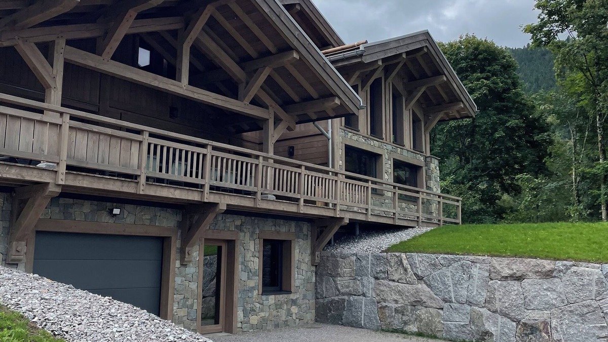 Travexin Ski Chalet | Luxury chalet with SPA area and 90 m2 room for family celebrations,