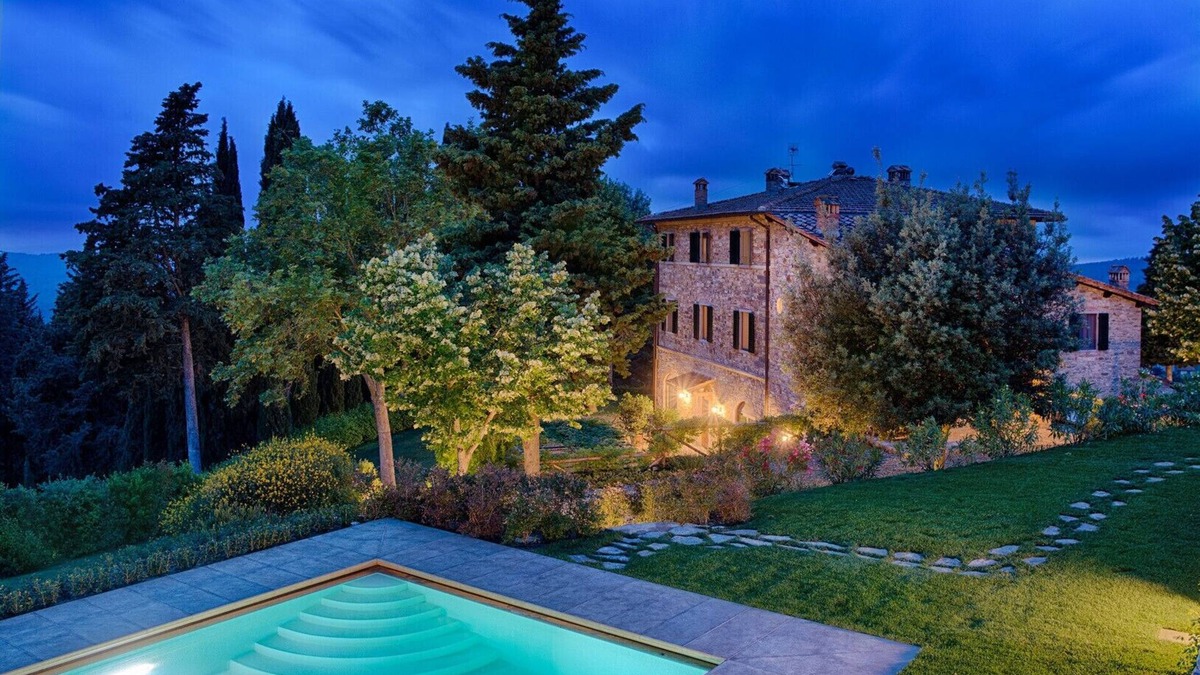 Panzano in Chianti Apartment | Luxury Chianti with Charme, View, Pool and private Patio