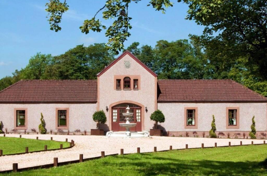 Larbert Villa | LUXURY COACH HOUSE MANSION THE HEART OF SCOTLAND
