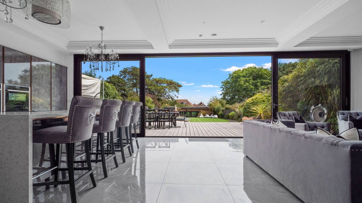 Radipole House | Luxury coastal property with private indoor pool.