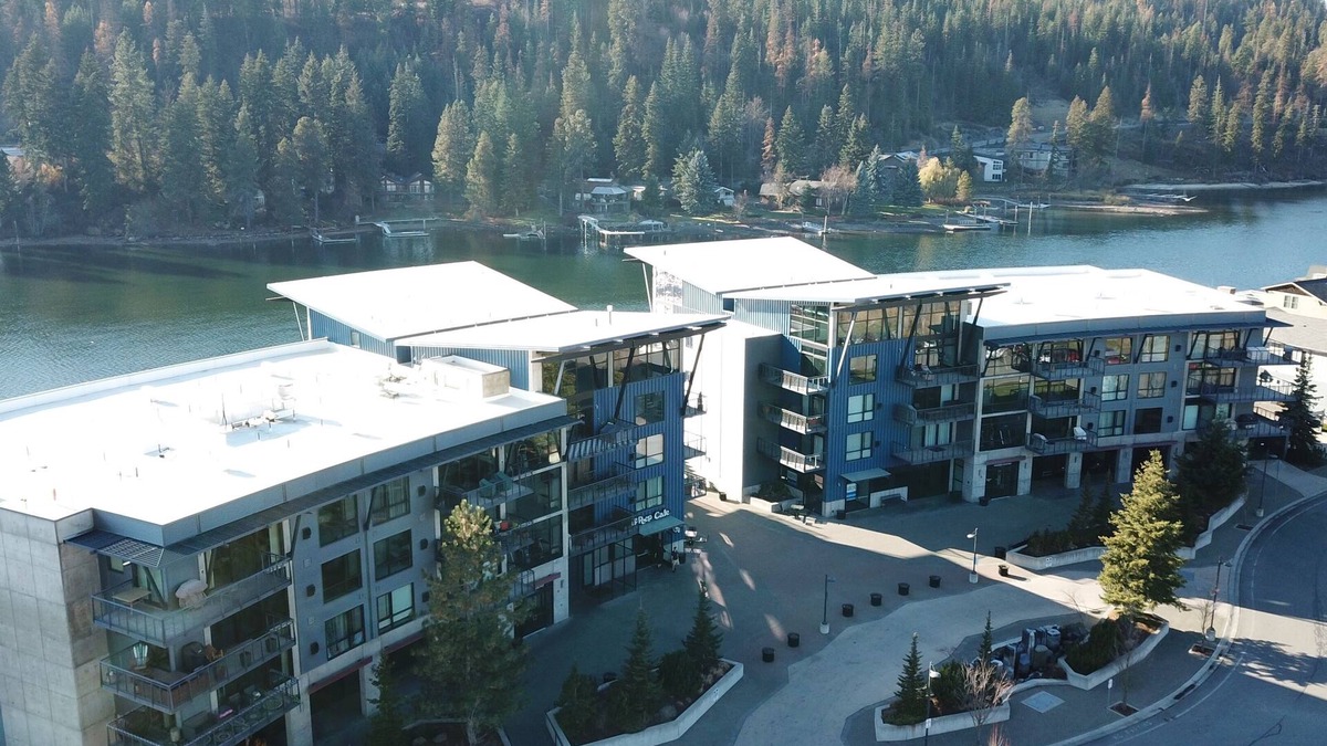 Coeur d'Alene Condo | Luxury Coeur D’ Alene Condo, steps from the Spokane River and Centennial Trail.