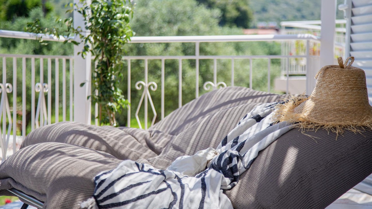 Lassi Apartment | Luxury & Comfort in a perfect harmony with the natural landscape