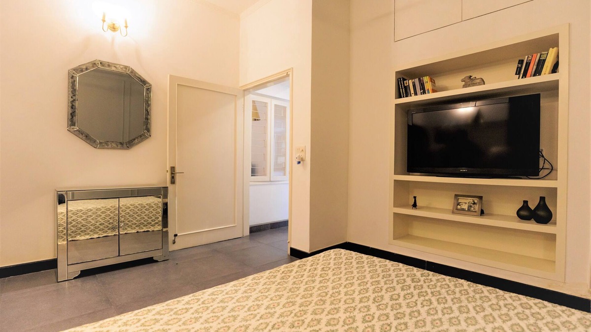 Green Park House | Luxury, comfortable and peaceful with free parking