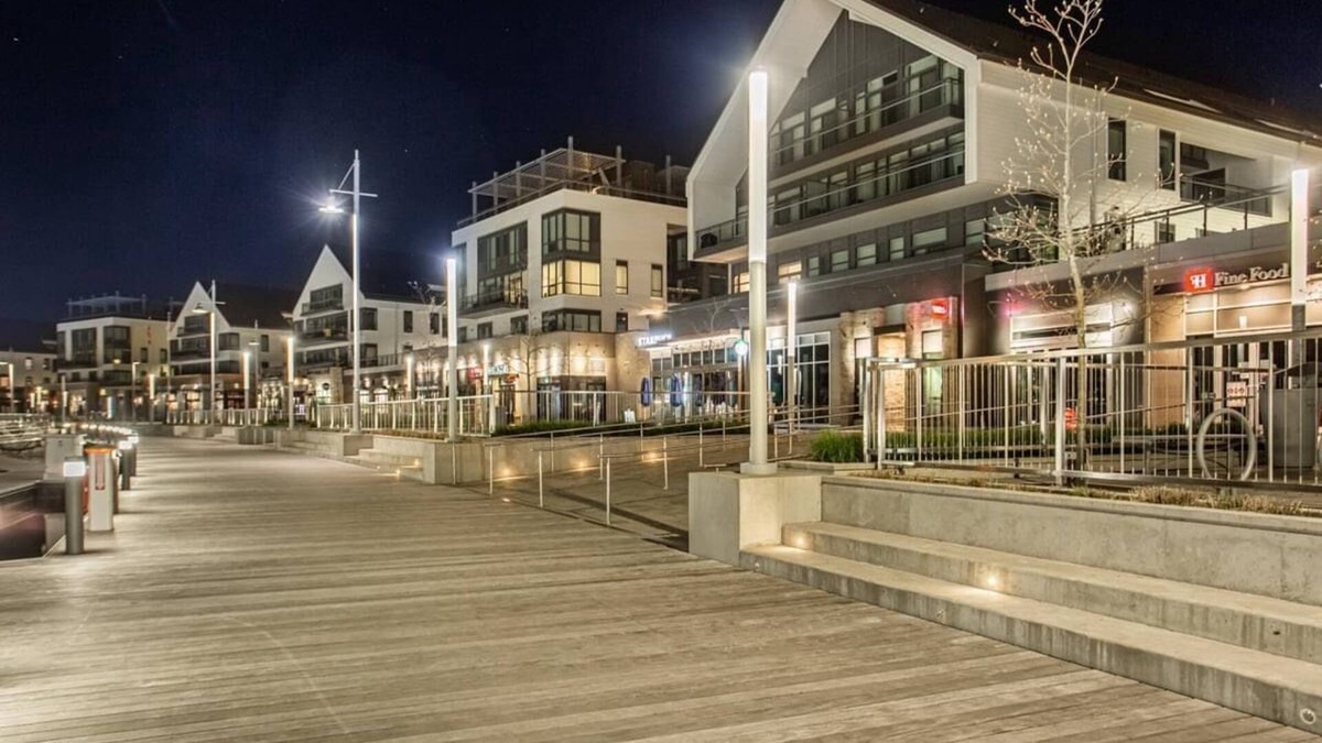 Innisfil Condo | Luxury Condo at Friday Harbour