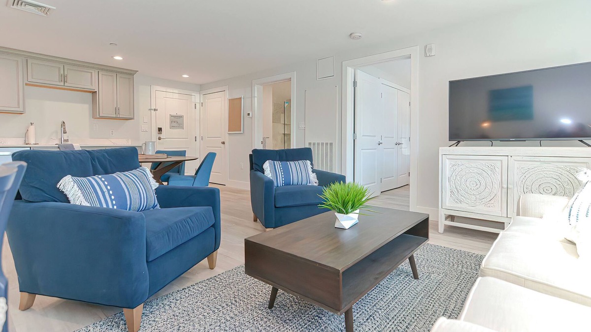 Plymouth Cultural District Condo | Luxury Condo at Harbourtown right on Historic Plymouth Harbor by the Mayflower