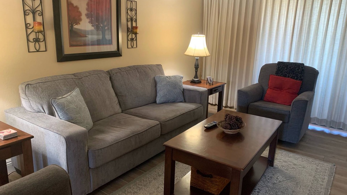 Paradise Valley Village Condo | Luxury Condo With Beautiful Golf Course and Mountain Views!