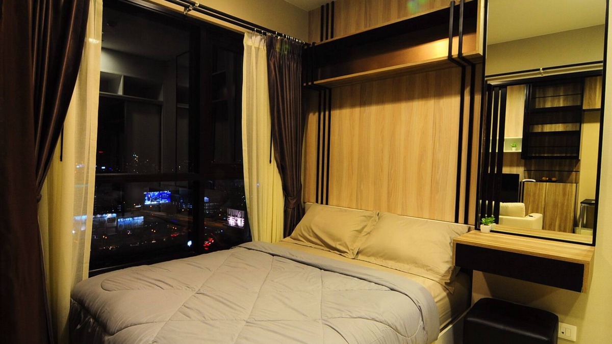 Rama 9 Condo | luxury condo with pool, 5 min to MRT Free WiFi