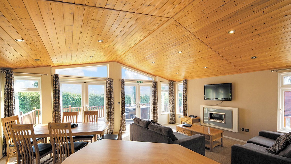 Diss Ski Chalet | Luxury contemporary lodge.