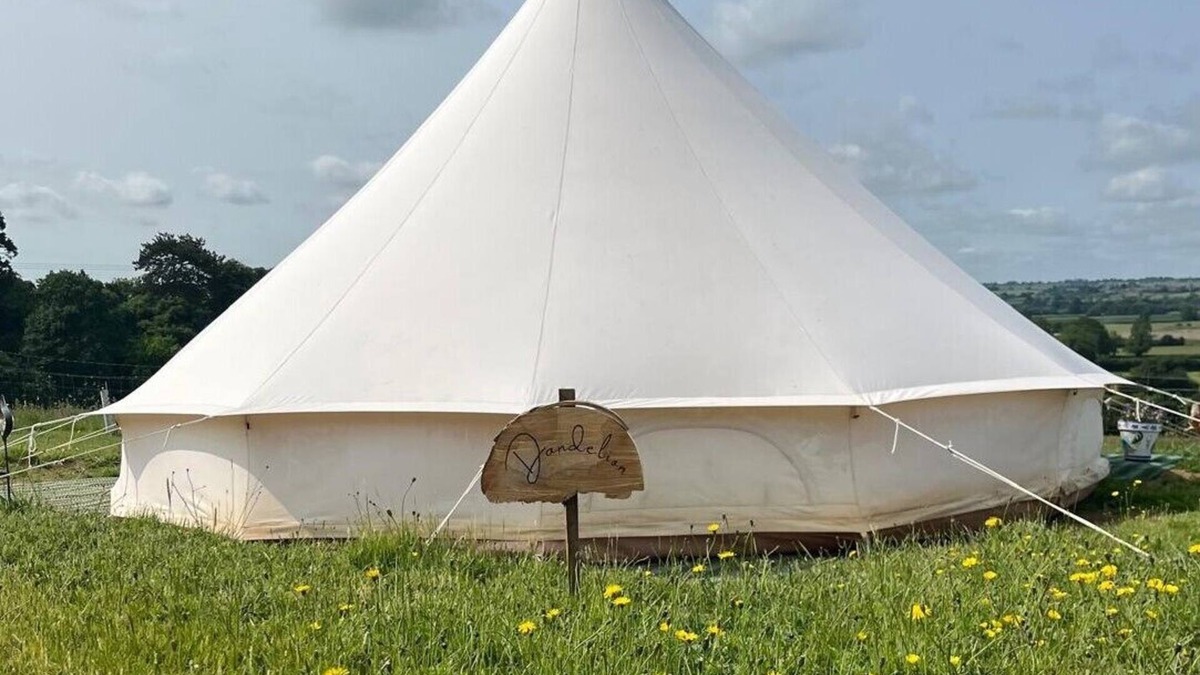 Woodford Halse RV Rental | Luxury, cosy bell tent with gorgeous view