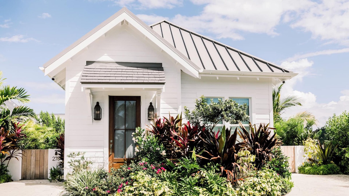 Seven Mile Beach Cottage | Luxury Cottage, 1bd/1ba, desk | Pool+7 Mile Beach