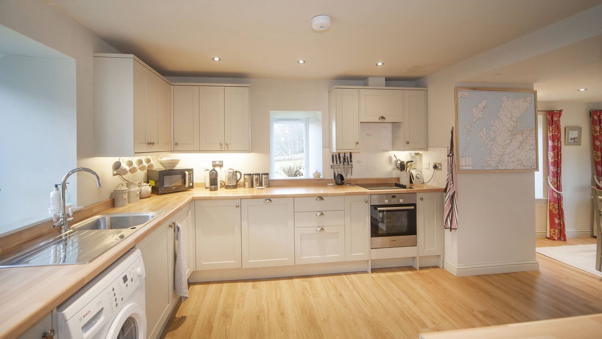 Strathcarron Cottage | LUXURY COTTAGE IN STUNNING LOCATION, HIGHLANDS OF SCOTLAND