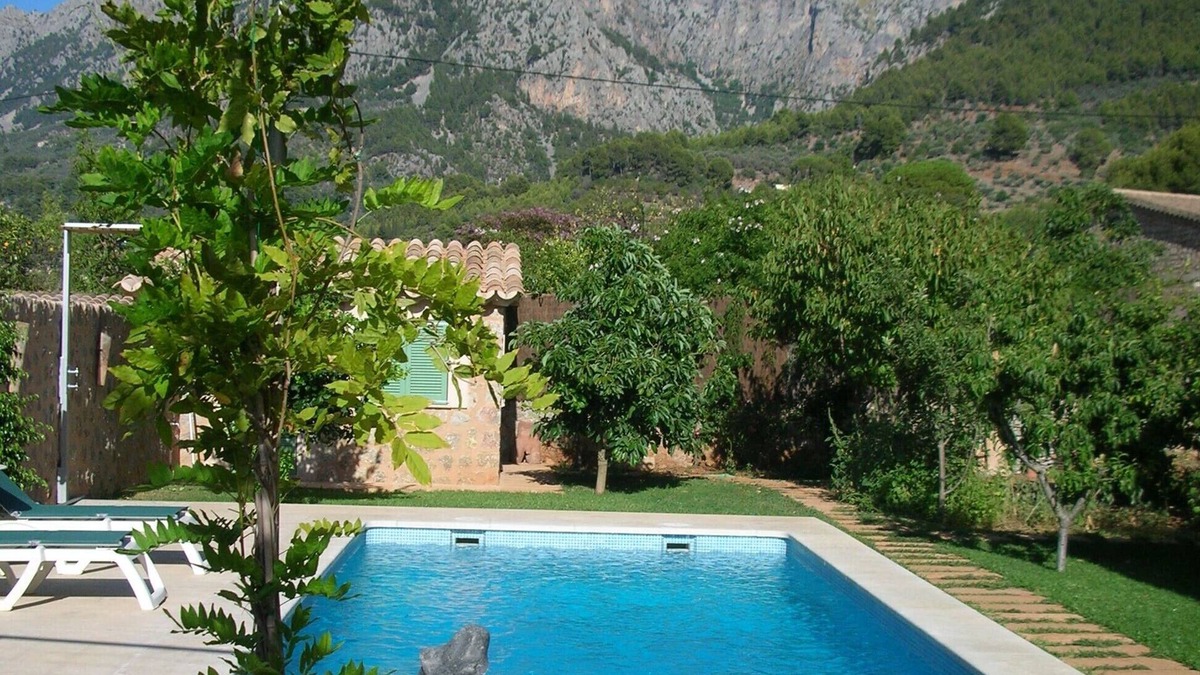 Soller Cottage | Luxury Cottage,Pool, Views,Orchard,Walk to Town,Satelite,WiFi Air/Con