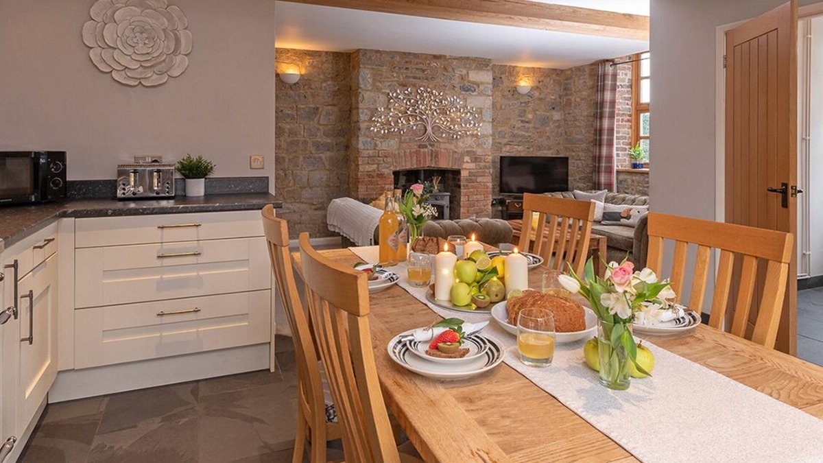 Ilton Cottage | Luxury country cottage with hot tub, 5 star