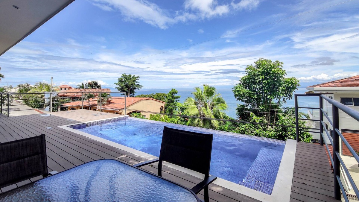 Punta Leona House | Luxury Modern House Ocean View Infinity Pool 5-min walk to #1 White Sand Beach