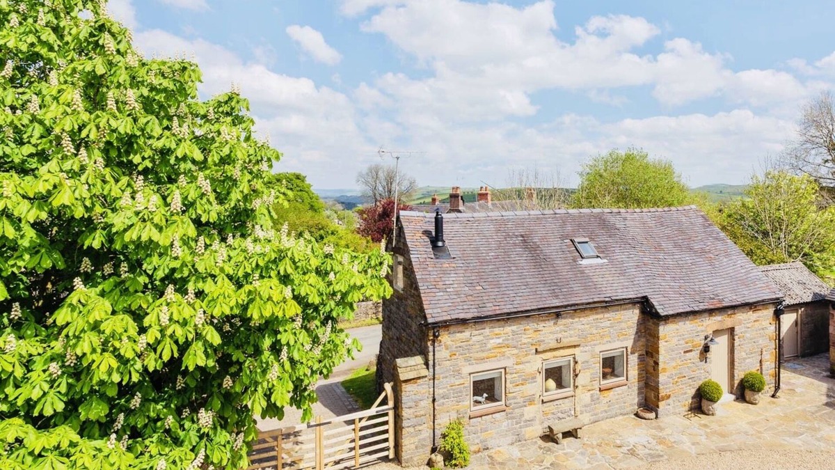 Grindon Cottage | Luxury detached stone cottage in Peak District village with stunning views
