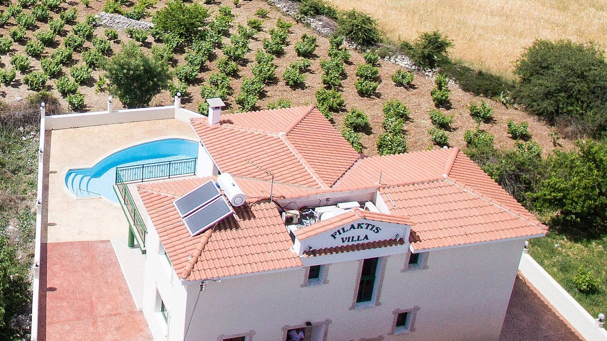 Kathikas Villa | Luxury detached Villa with Private swimming Pool/Free WiFi/Welcome Hamper